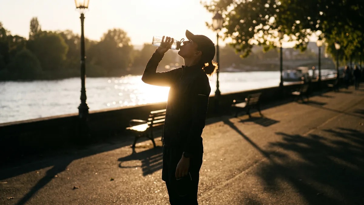 ¿Cuánta agua debes beber al día?